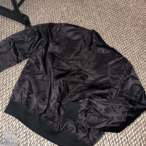 GUESS bomber jacket - Picture 7 of 7